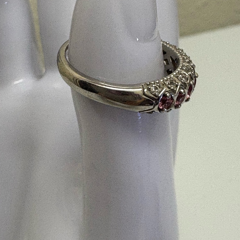 Elegant Pink Sapphire Gemstone Band Silver Ring - Picture 3 of 11
